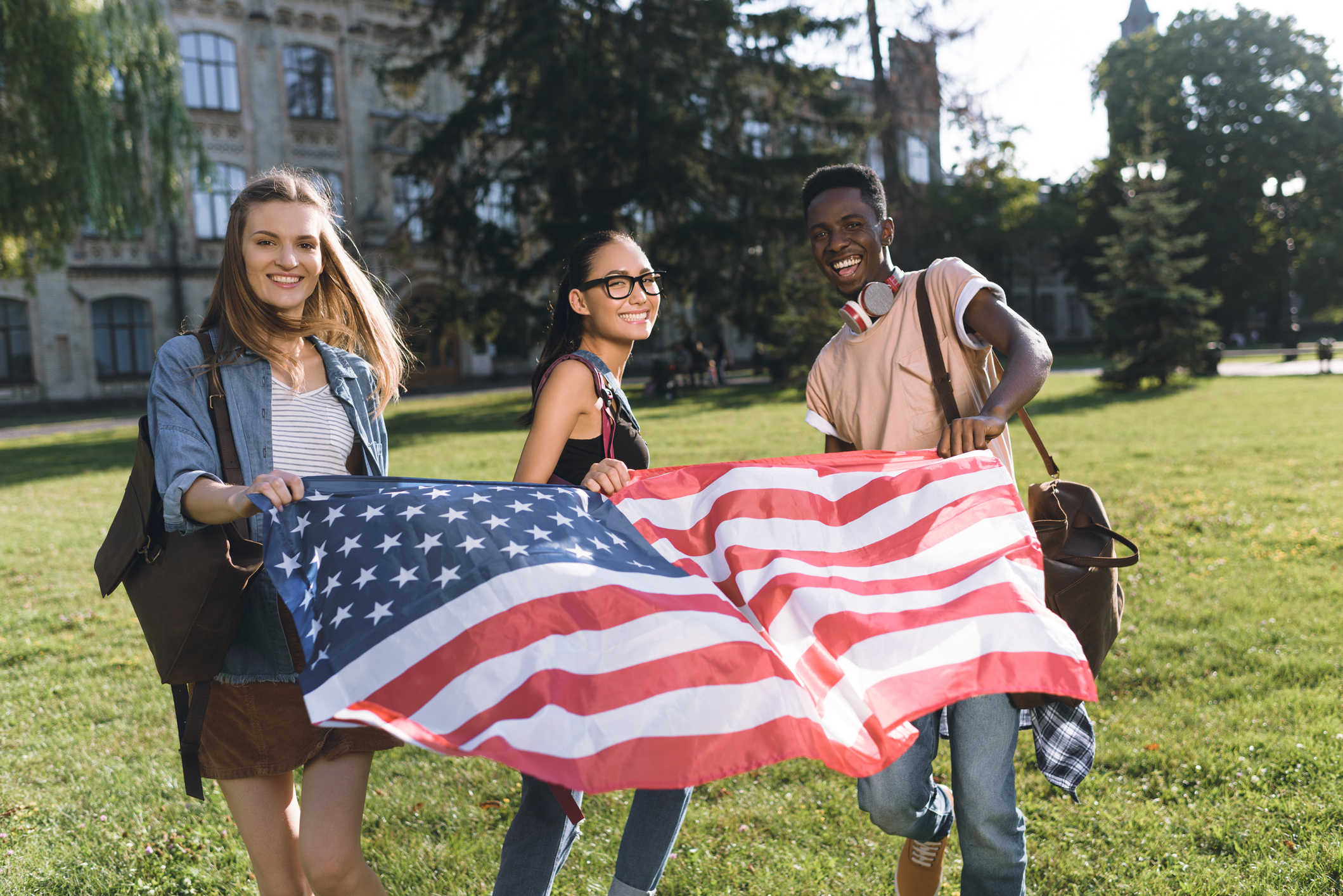E Pluribus Unum: Discussing Partisanship and Common Ground in the Classroom