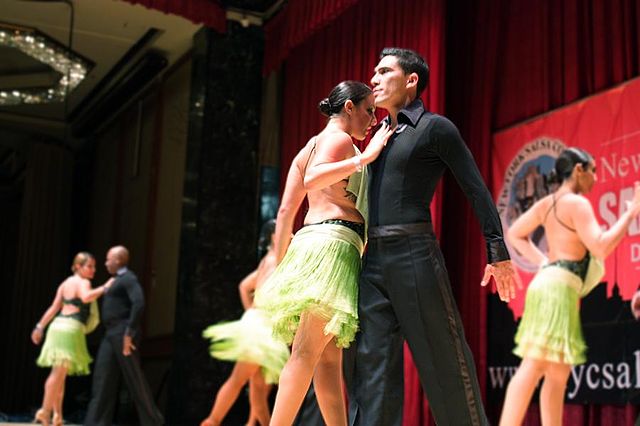 salsa music and dance