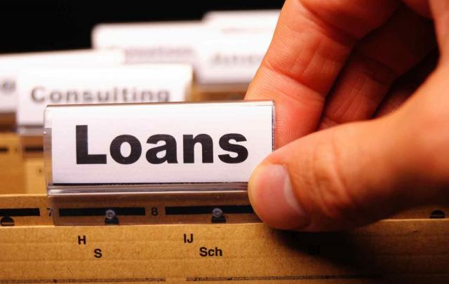 CALCULATE: Impact of Credit Score on Loans
