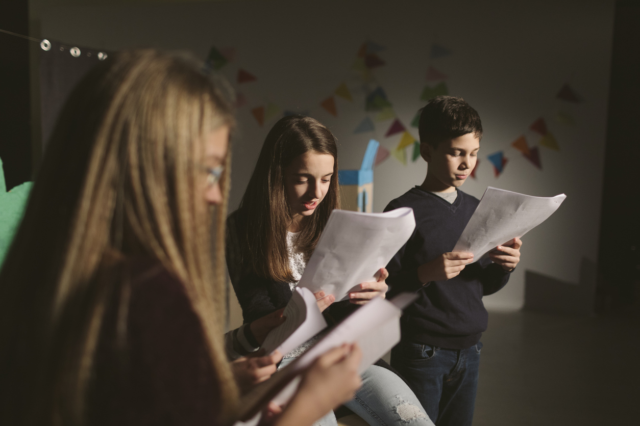 Performing Plays with Technology